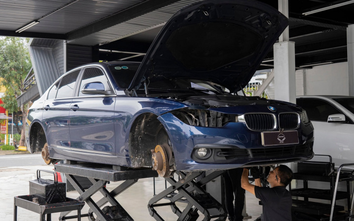 Dấu hiệu xuống cấp của ô tô sau thời gian dài sử dụng