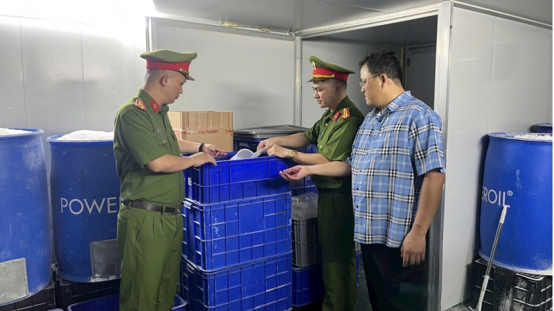 Hà Nội: Hơn 1,2 triệu viên sủi nghi giả bị tạm giữ, có mẫu chứa chất bảo quản vượt 20 lần