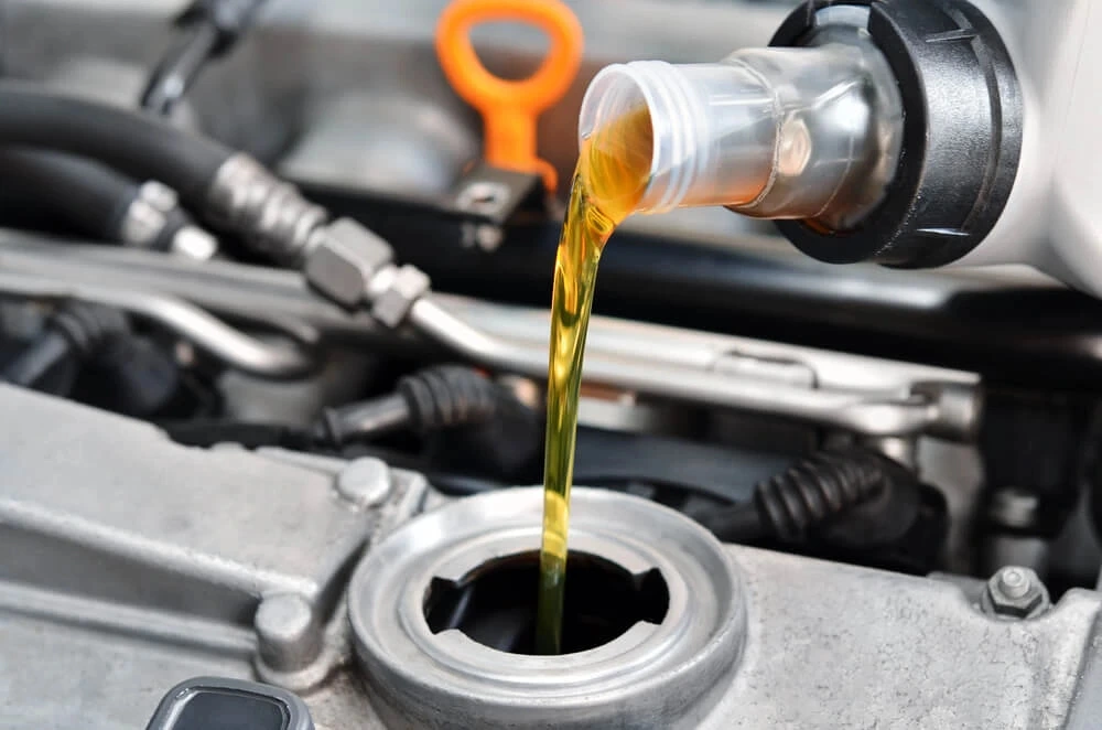 Mẹo thay dầu nhớt mà không cần chú ý đến số km