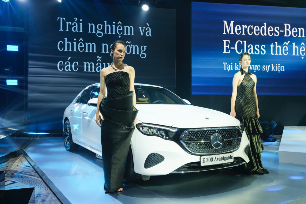 Mercedes-Benz E-Class thế hệ mới ra mắt tại Việt Nam