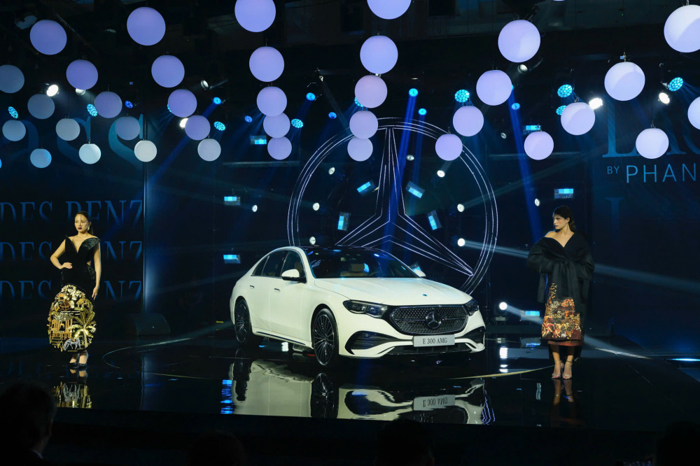 Mercedes-Benz E-Class thế hệ mới ra mắt tại Việt Nam