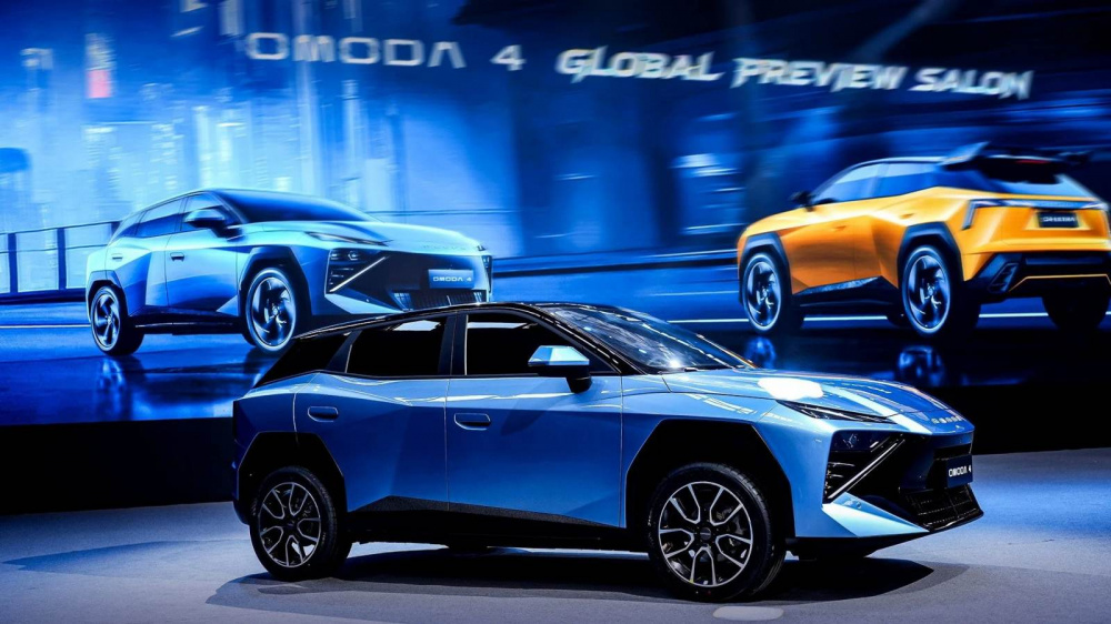 Xe Omoda 4