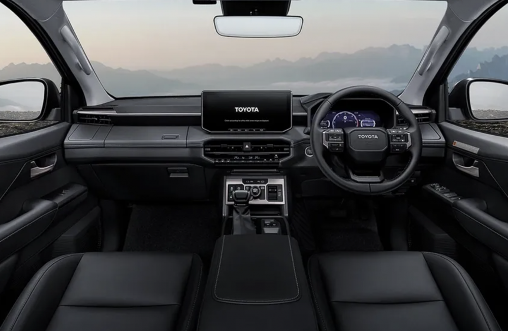 Toyota Hilux 2026 thế hệ thứ 9 ra mắt với vô vàn phụ kiện