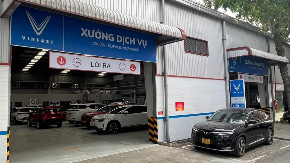 VinFast hỗ trợ khách hàng