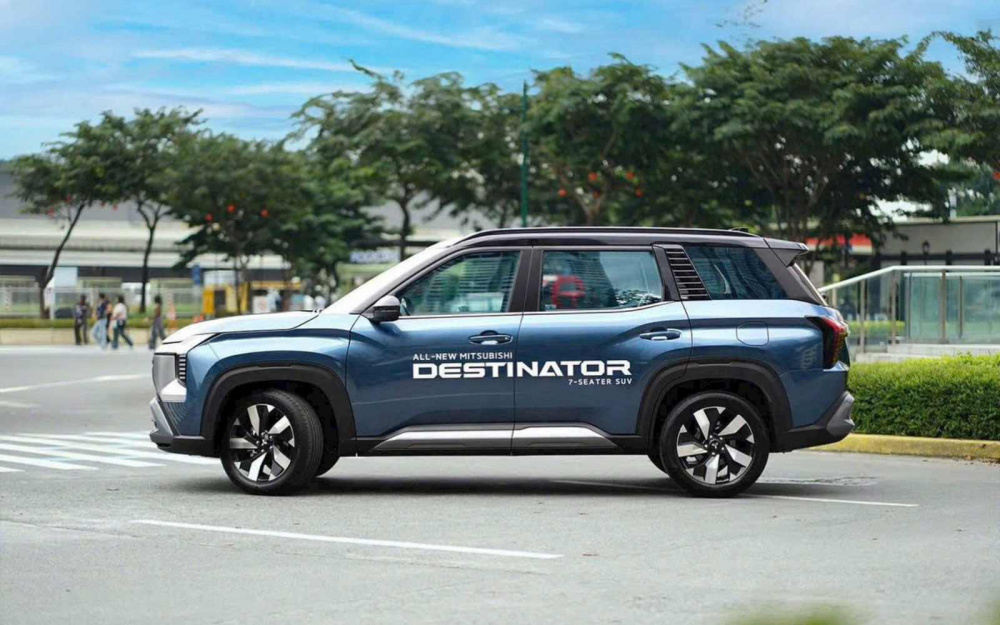 Mitsubishi Destinator