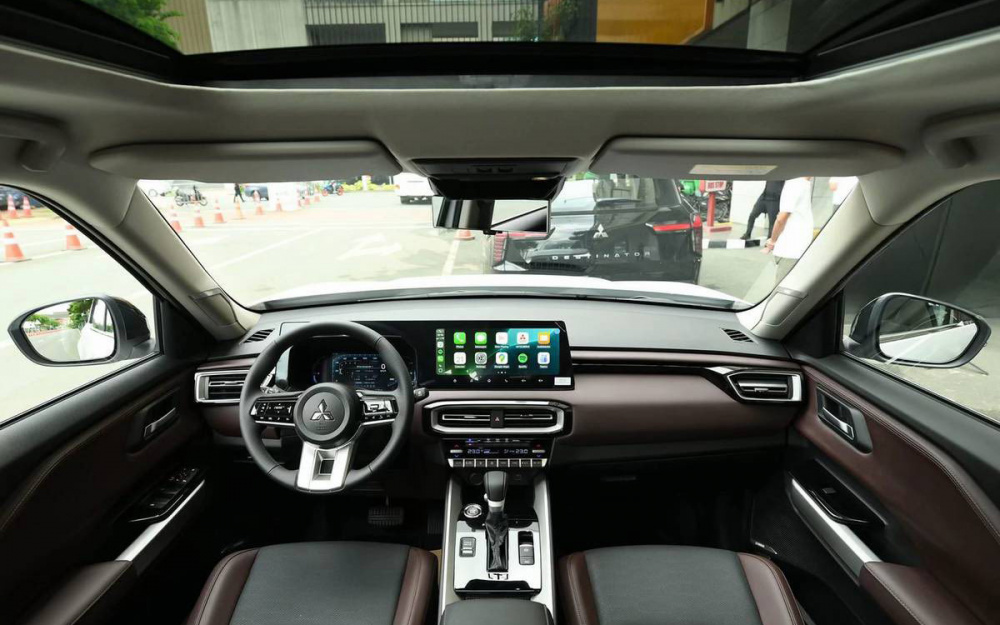 Nội thất Mitsubishi Destinator