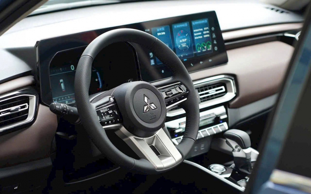 Nội thất Mitsubishi Destinator