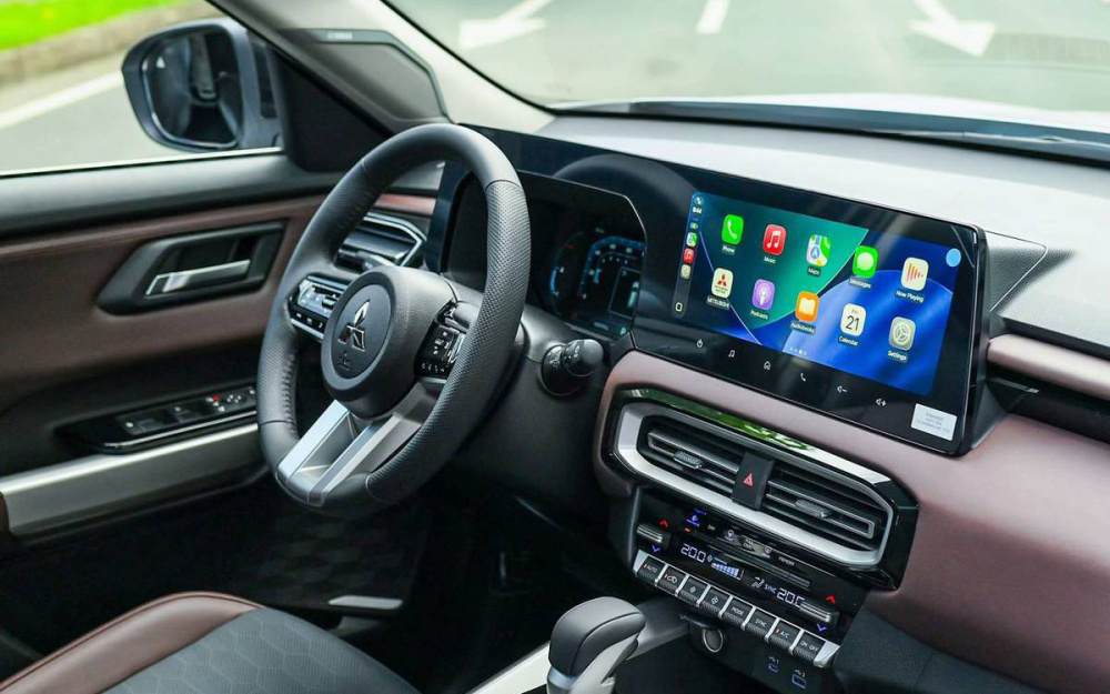 Nội thất Mitsubishi Destinator