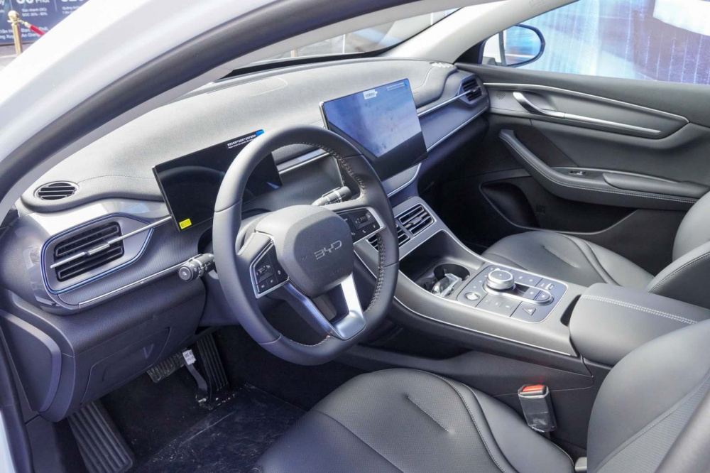 Không gian nội thất hiện đại, rộng rãi của BYD Seal 5