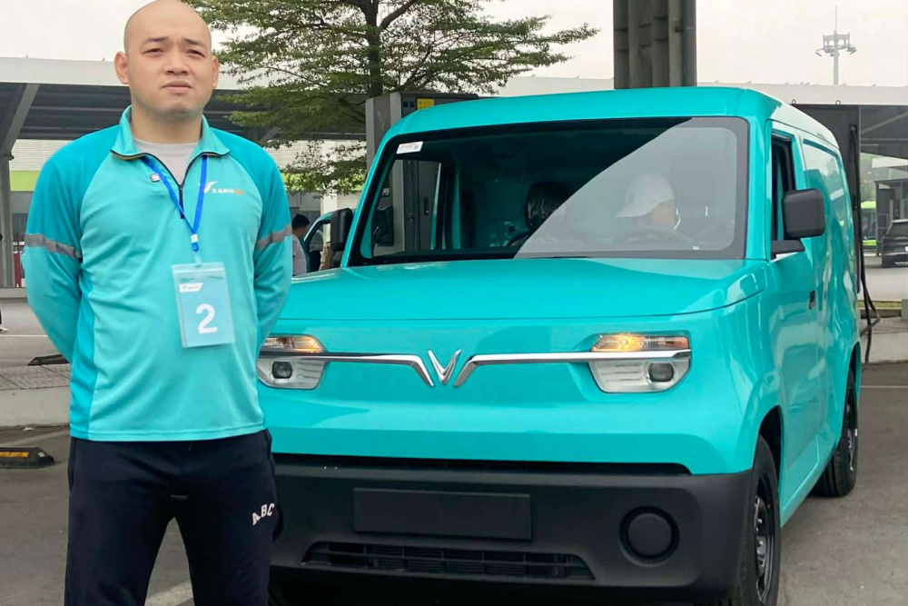 Tài xế Vương Anh Sơn đánh giá cao cảm giác lái của EC Van