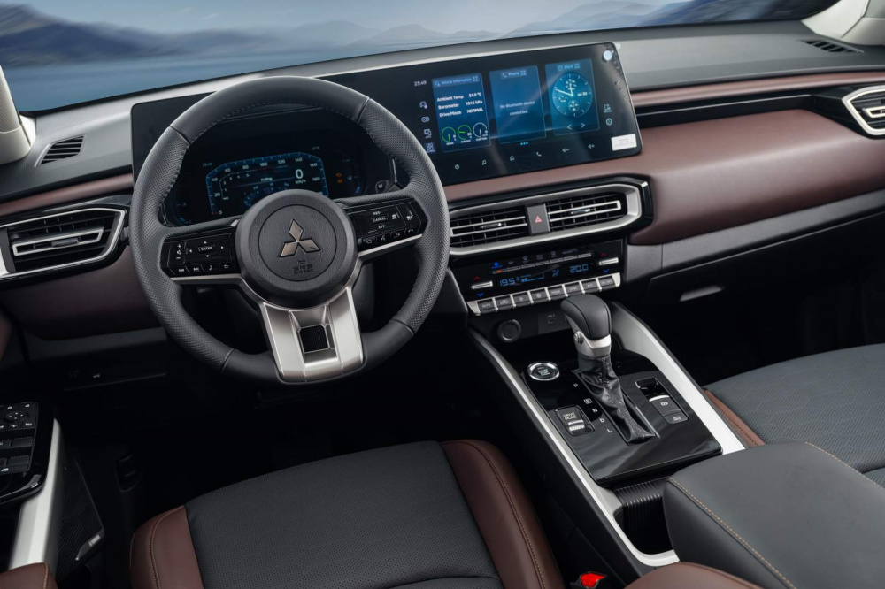 Nội thất Mitsubishi Destinator