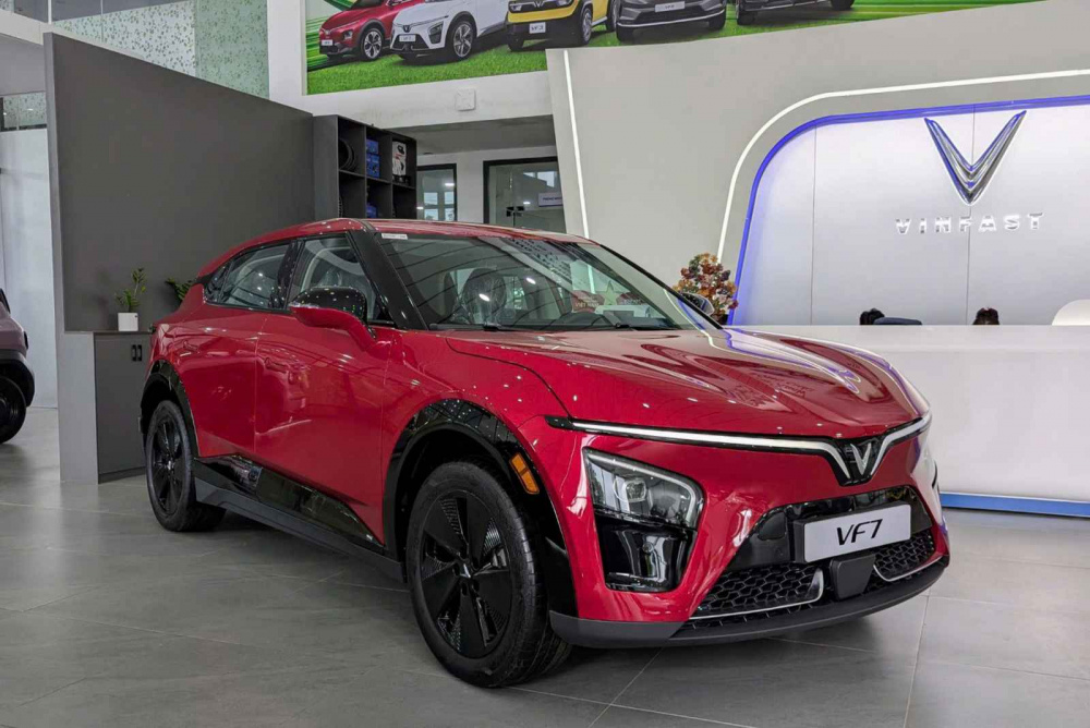 VinFast VF 7