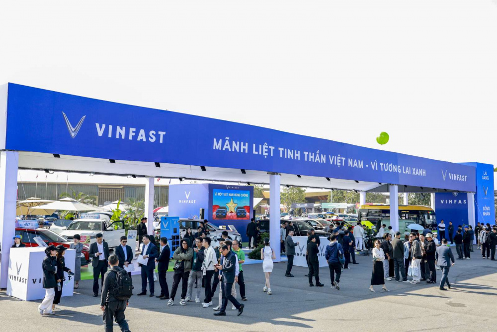 VnMS 2025 thu hút rất đông khách tham quan trong không gian rộng mênh mông của VEC