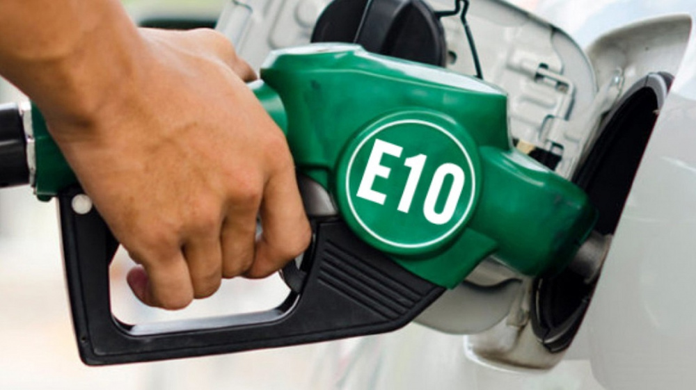 xăng E10