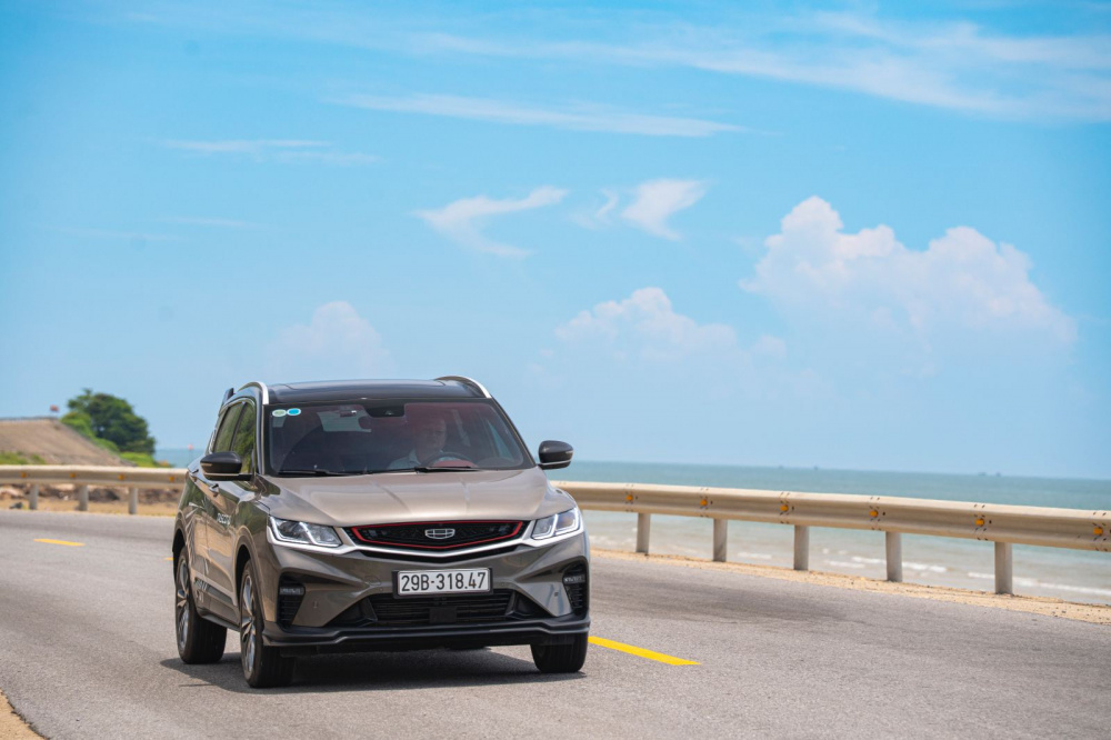 Xe Geely Coolray
