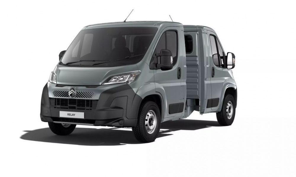 Khám phá chiếc xe tải "hai đầu" kỳ lạ Fiat Ducato Back2Back