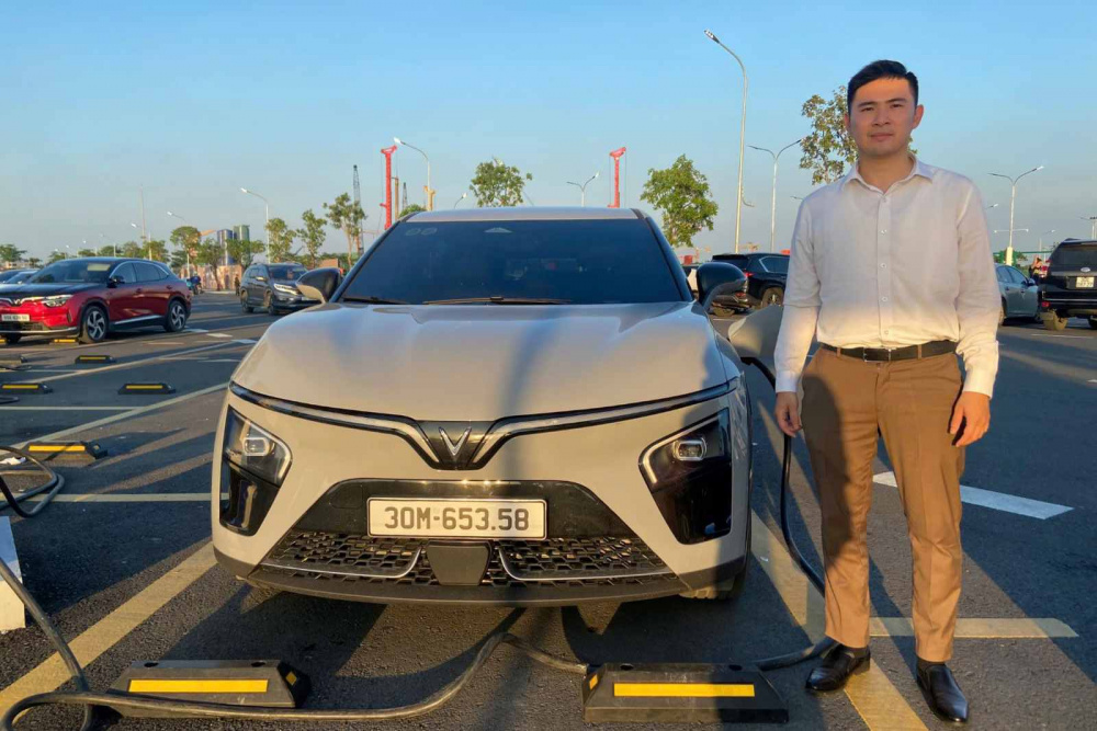 Trạm sạc xe điện