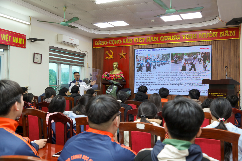 Honda Việt Nam phối hợp Cục CSGT