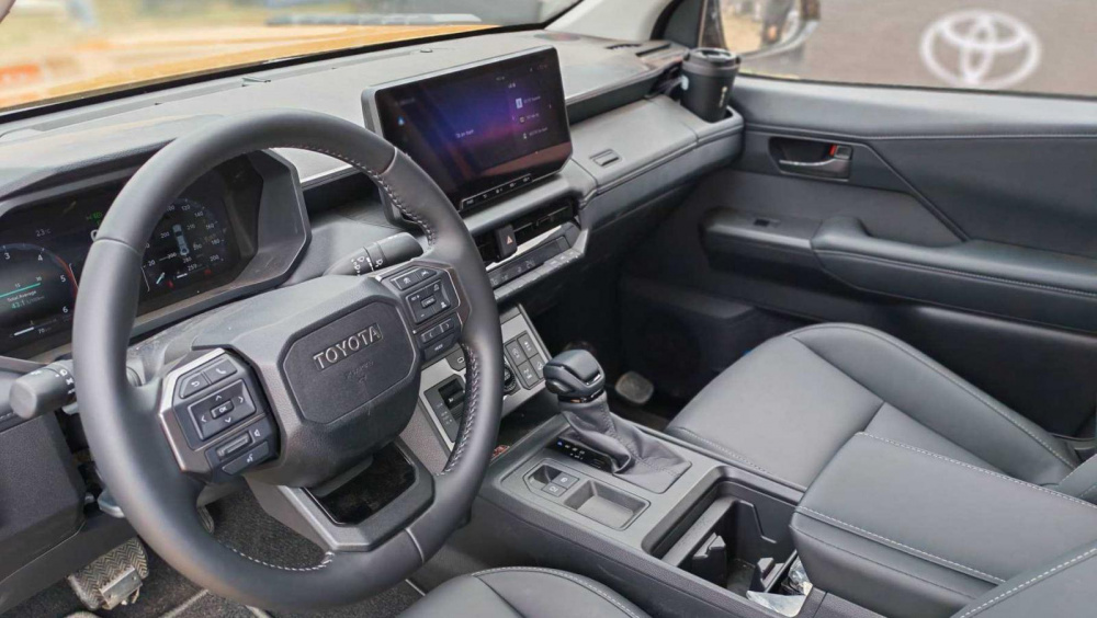 Nội thất Toyota Hilux 2026