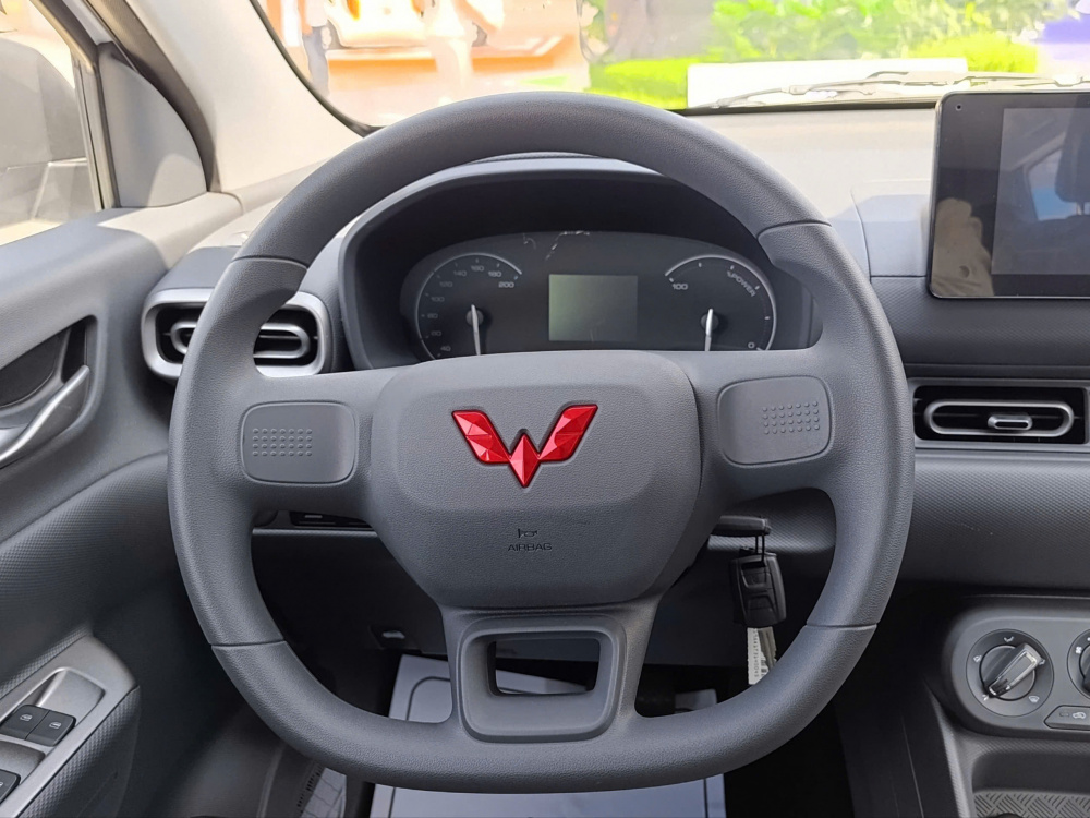Khám phá MPV điện 7 chỗ Wuling Grango vừa ra mắt Việt Nam