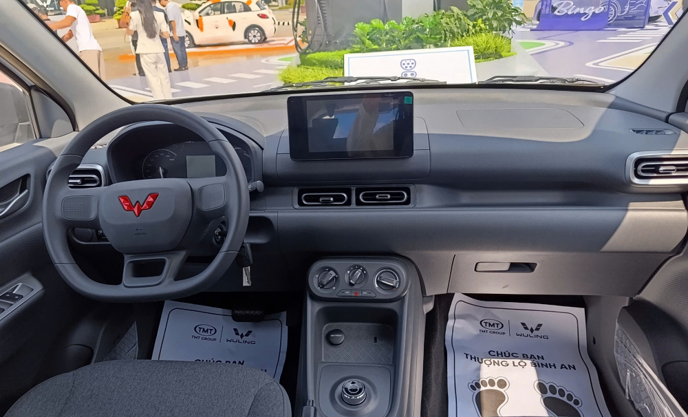Khám phá MPV điện 7 chỗ Wuling Grango vừa ra mắt Việt Nam