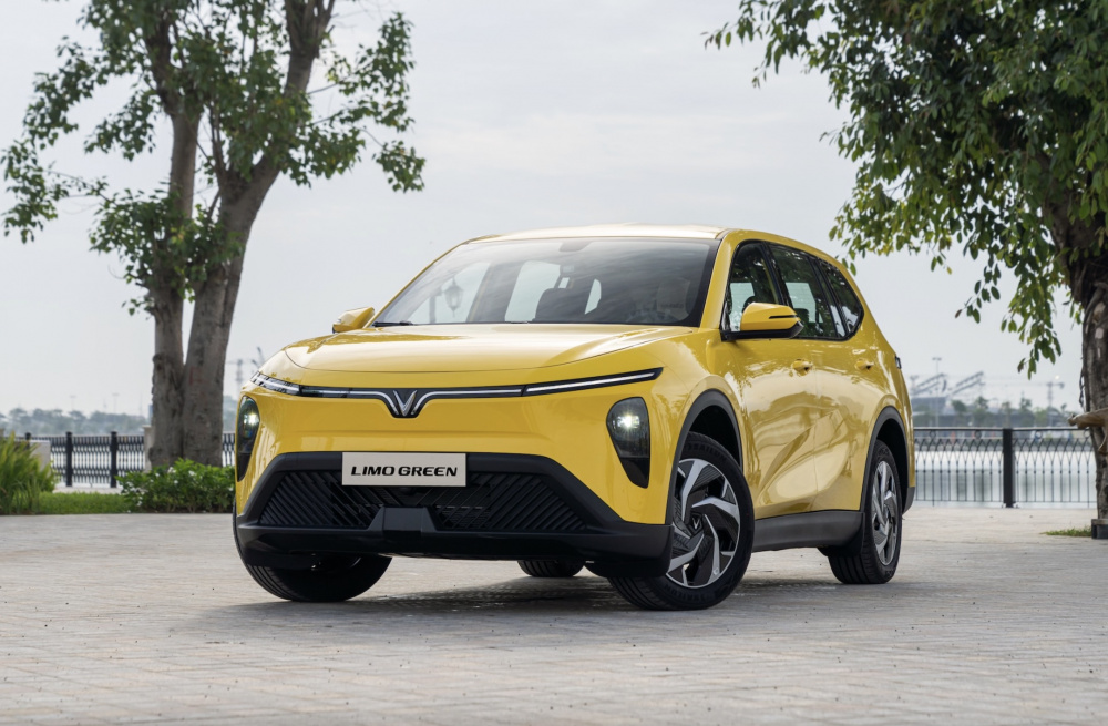 VinFast Limo Green bán chạy thứ 2 toàn thị trường