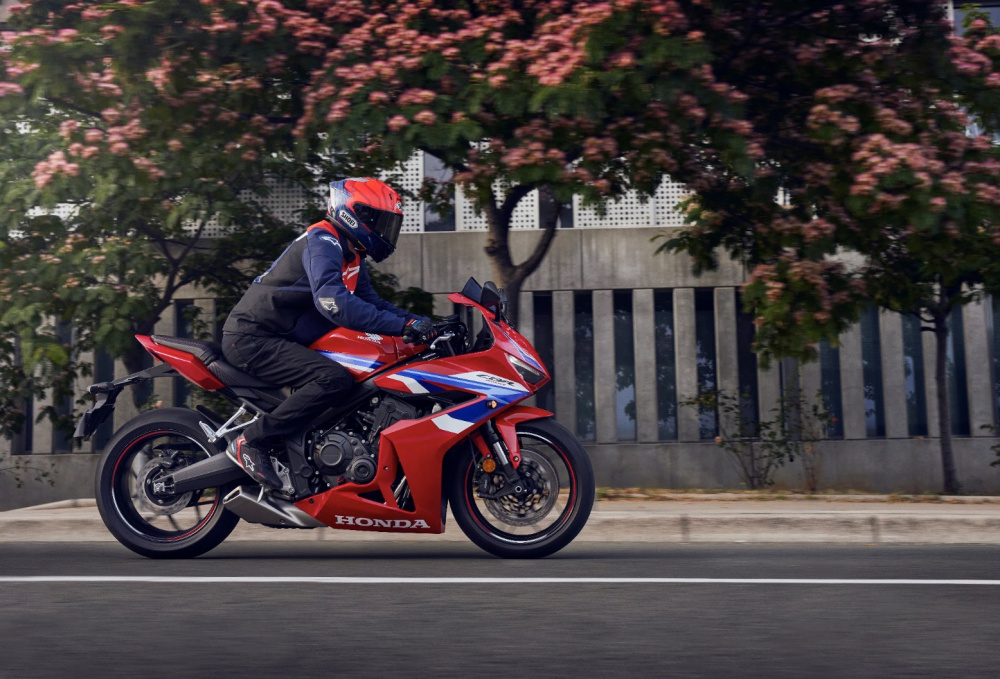 Honda CBR650R