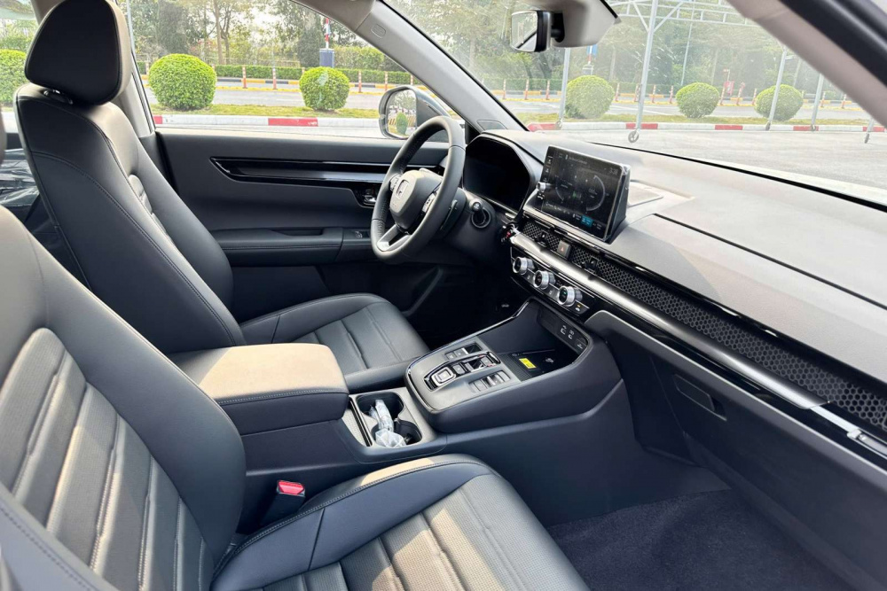 Nội thất Honda CR-V e:HEV lắp ráp tại Việt Nam