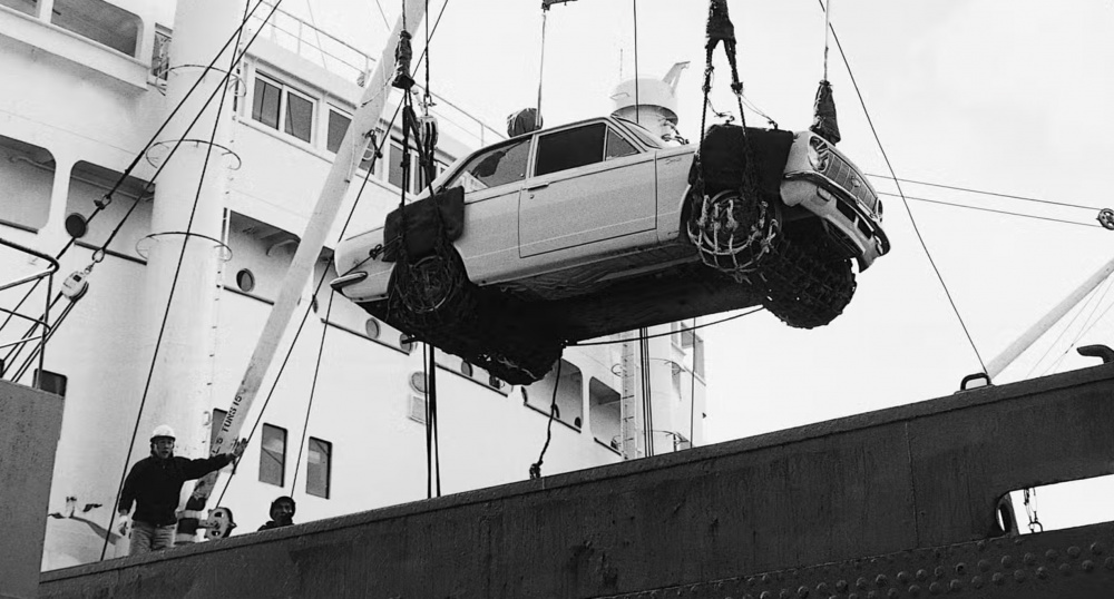 Toyota Corolla và hành trình từ mẫu xe phổ thông đến "ông vua doanh số"