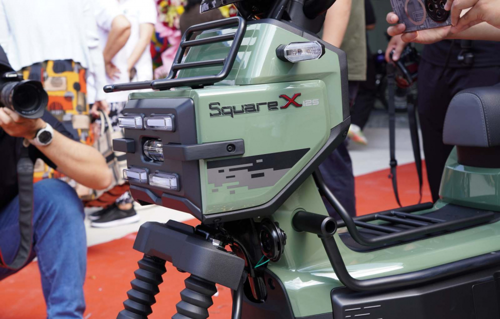 Đầu xe Honda Square