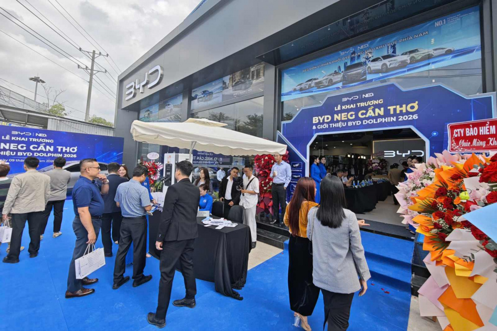 Khai trương showroom BYD