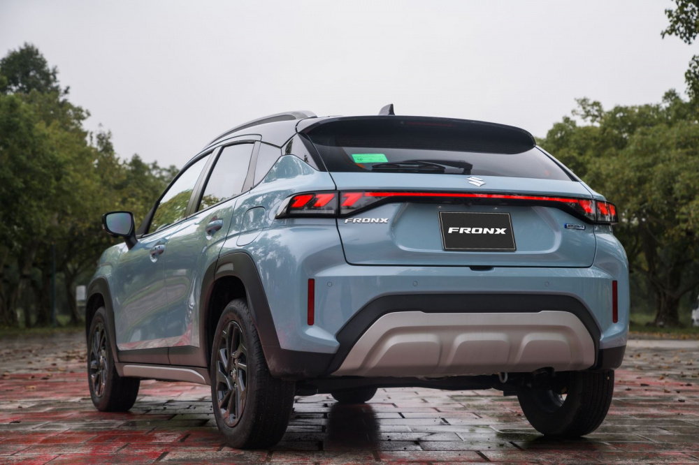 Suzuki Fronx