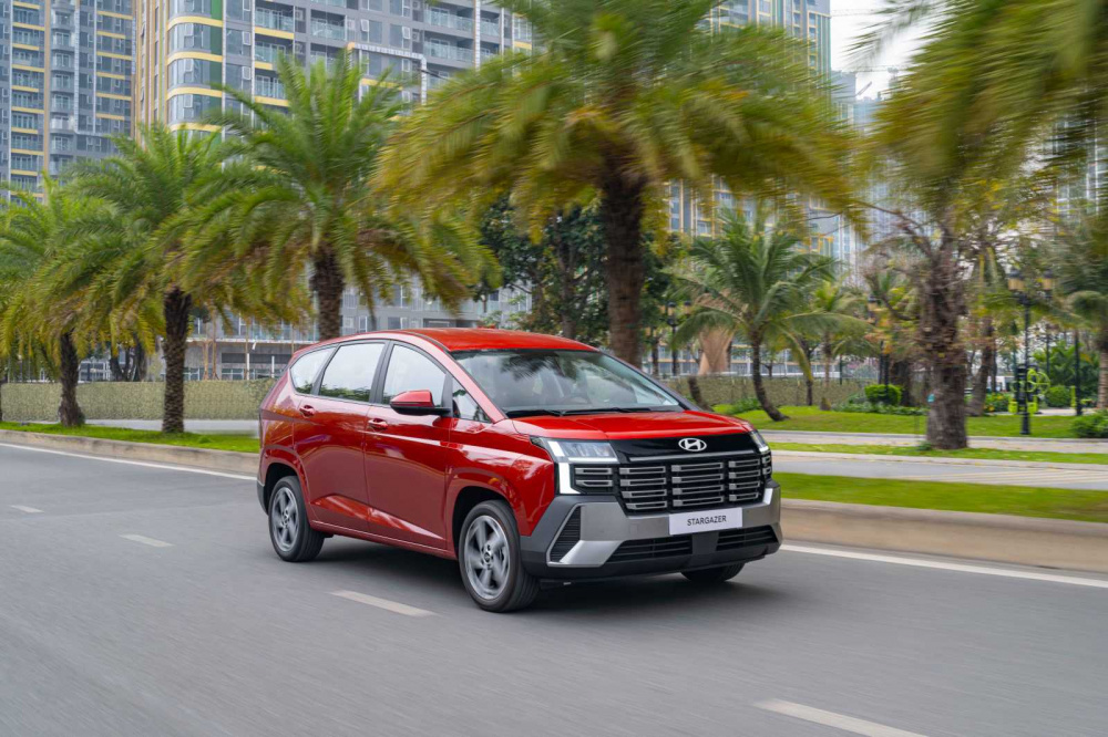 Xe Hyundai Stargazer mới