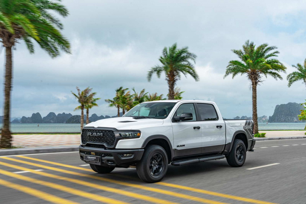 Ram 1500 mới đồng thời được trang bị hệ thống phanh an toàn chủ động với khả năng phát hiện nguy cơ va chạm