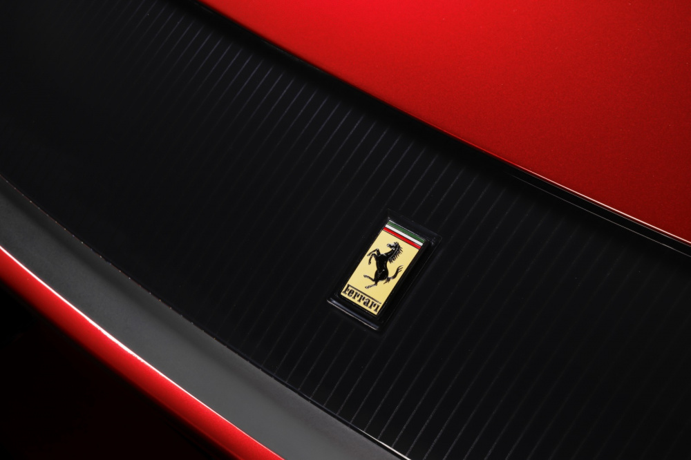 Ferrari mới