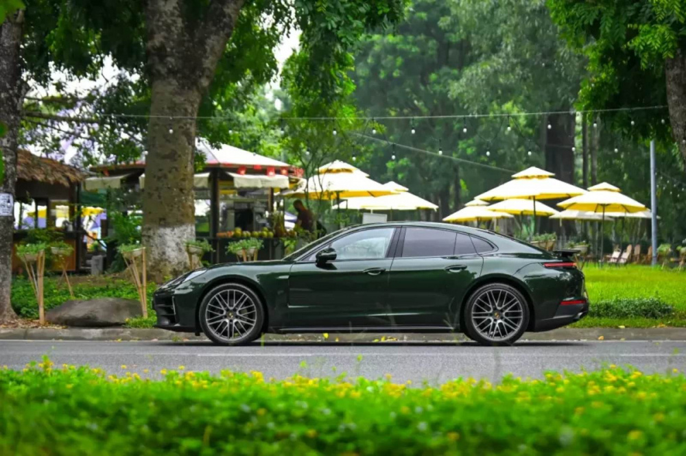Panamera mới