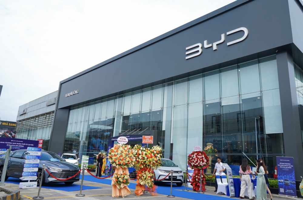 BYD khai trương showroom mới tại Hà Đông