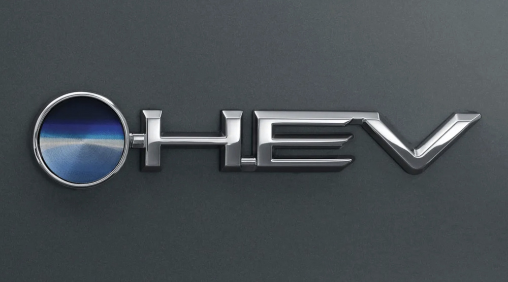 Toyota Veloz Hybrid chính thức ra mắt tại Indonesia