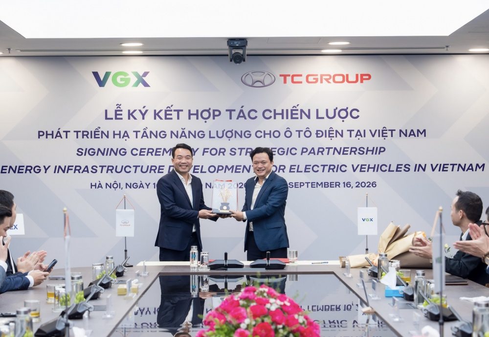 Tập đoàn Thành Công hợp tác VGX phát triển hạ tầng sạc cho xe điện