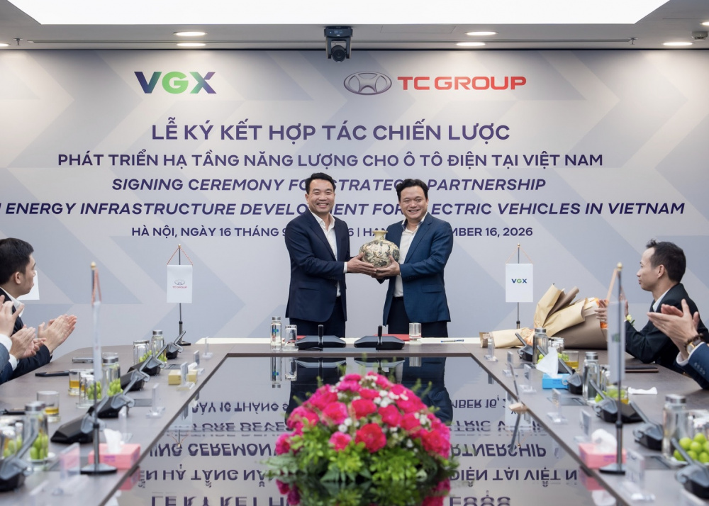 Tập đoàn Thành Công hợp tác VGX phát triển hạ tầng sạc cho xe điện
