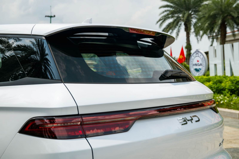 BYD Sealion 5
