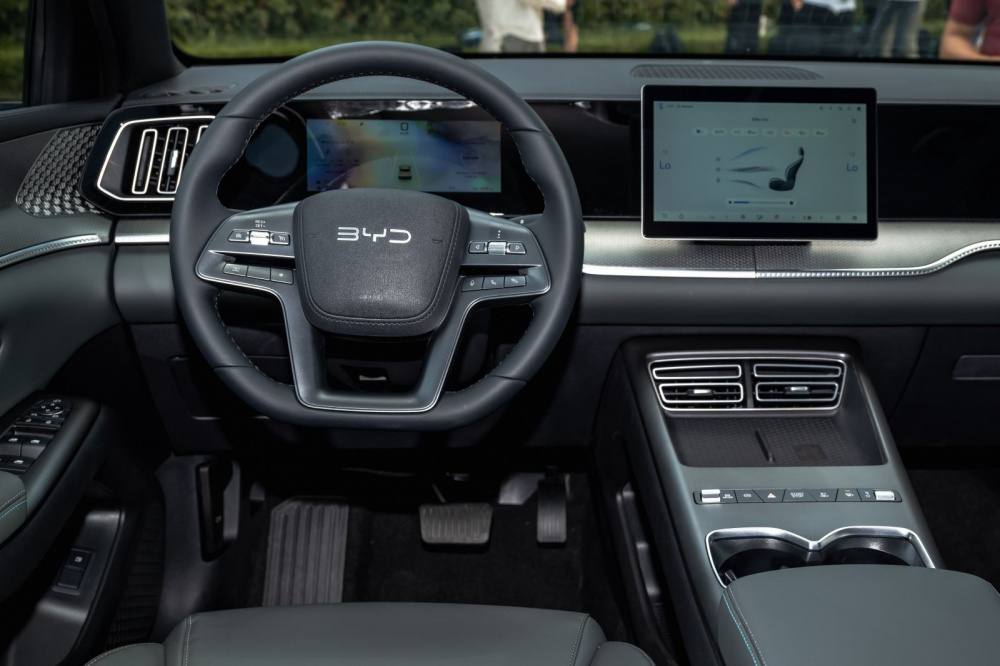 BYD Sealion 5