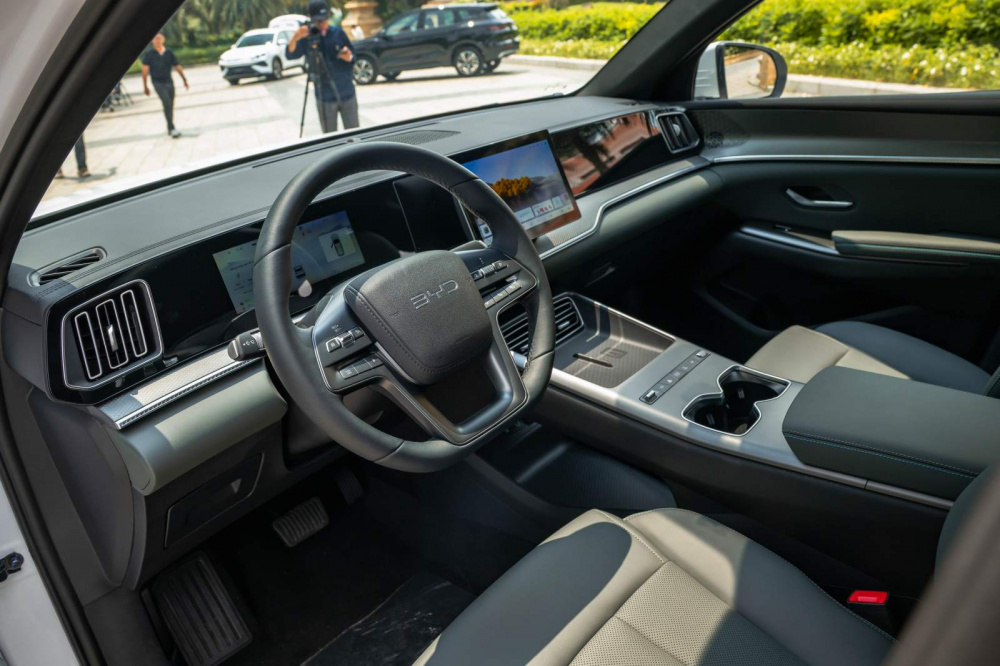 BYD Sealion 5