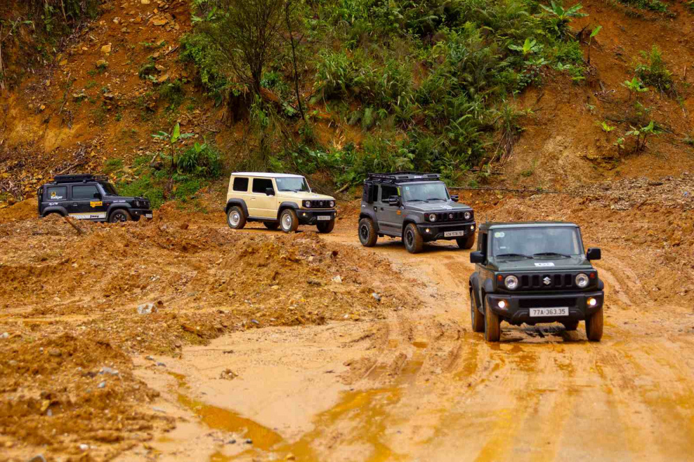 Jimny là bản hòa ca dành cho những người yêu tự do, thích khám phá và khẳng định chất riêng không lẫn tạp