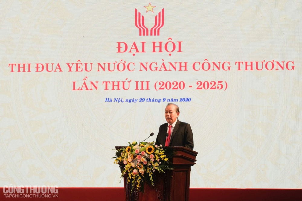 Phó Thủ tướng Chính phủ Trương Hòa Bình phát biểu chỉ đạo tại Đại hội Thi đua yêu nước ngành Công Thương lần thứ III (giai đoạn 2020 - 2025)