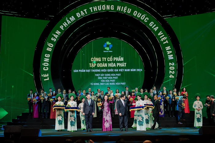 Hòa Phát nhận giải thưởng Thương hiệu quốc gia năm 2024 cho 5 dòng sản phẩm, trong đó có Máy lọc nước 