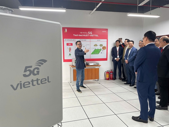 Phòng thí nghiệm 5G/6G Viettel - HUST.