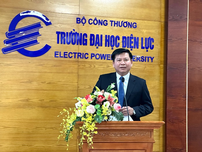 PGS.TS Đinh Văn Châu phát biểu tại hội thảo và ra mắt dự án.