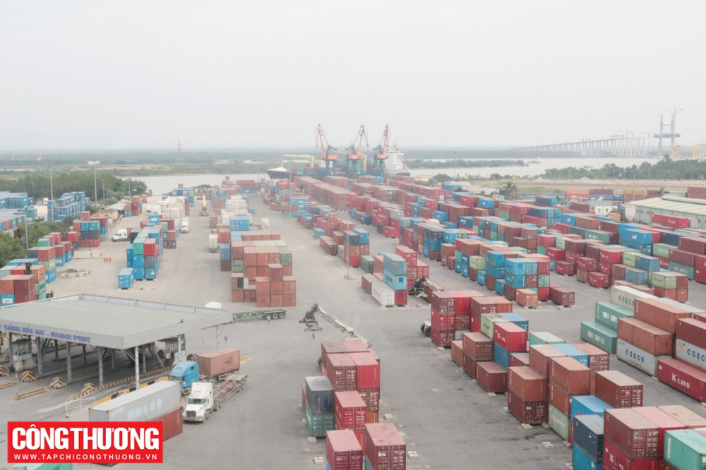cảng cạn