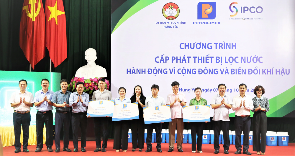 petrolimex ủng hộ 1